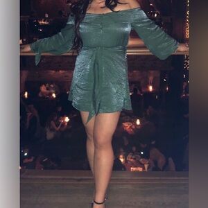 WORN ONCE! House of Harlow 1960 x Revolve Sylvia Dress in Emerald